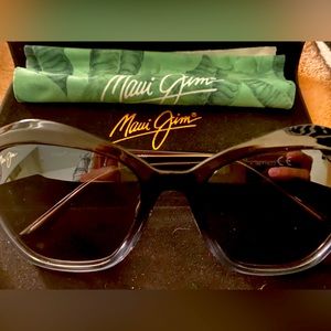 Like new Maui Jim’s.